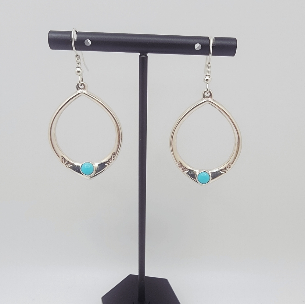 New Handcrafted 925 Sterling Silver and Turquoise Earrings